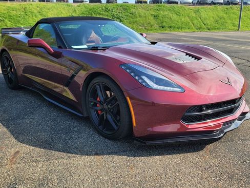 Used 2019 Chevrolet Corvette Stingray Convertible w/ 3LT Preferred Equipment Group RWD image 17