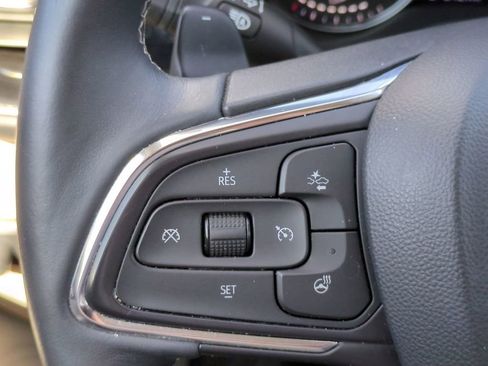 Used 2022 Buick Envision Essence w/ Safety Package image 24