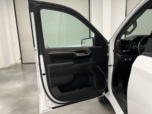 Used 2024 GMC Sierra 1500 Elevation AWD/4WD image 15