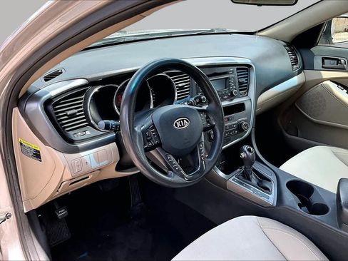 Used 2012 Kia Optima LX FWD image 18