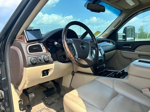 Used 2012 GMC Sierra 2500 Denali AWD/4WD image 9