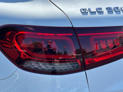 Used 2022 Mercedes-Benz GLC 300 4MATIC image 12