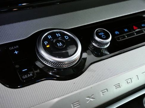 Certified 2025 Ford Expedition Active image 24