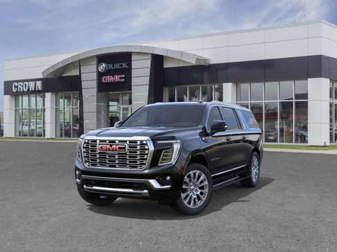 New 2026 GMC Yukon XL Denali w/ Denali Reserve Package RWD image 8