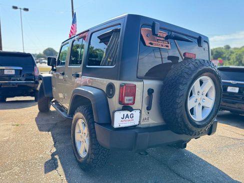 Used 2017 Jeep Wrangler Unlimited Sport w/ Quick Order Package 24S AWD/4WD image 7