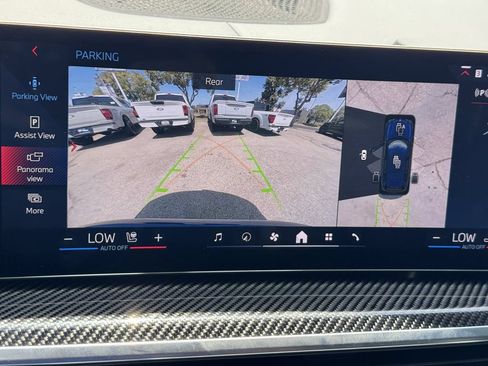 Used 2024 BMW X7 M60i w/ M Sport Professional Package AWD/4WD image 23