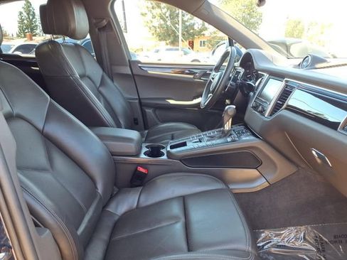 Used 2015 Porsche Macan S w/ Infotainment Package AWD/4WD image 25