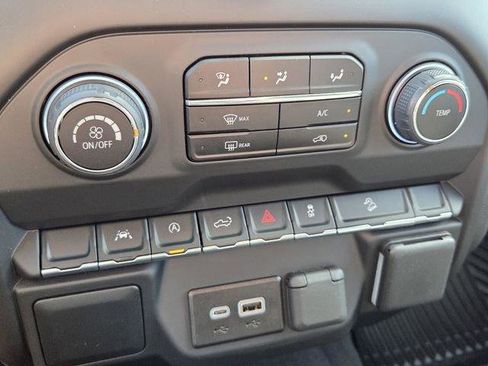 Used 2025 Chevrolet Silverado 1500 Custom Trail Boss image 34