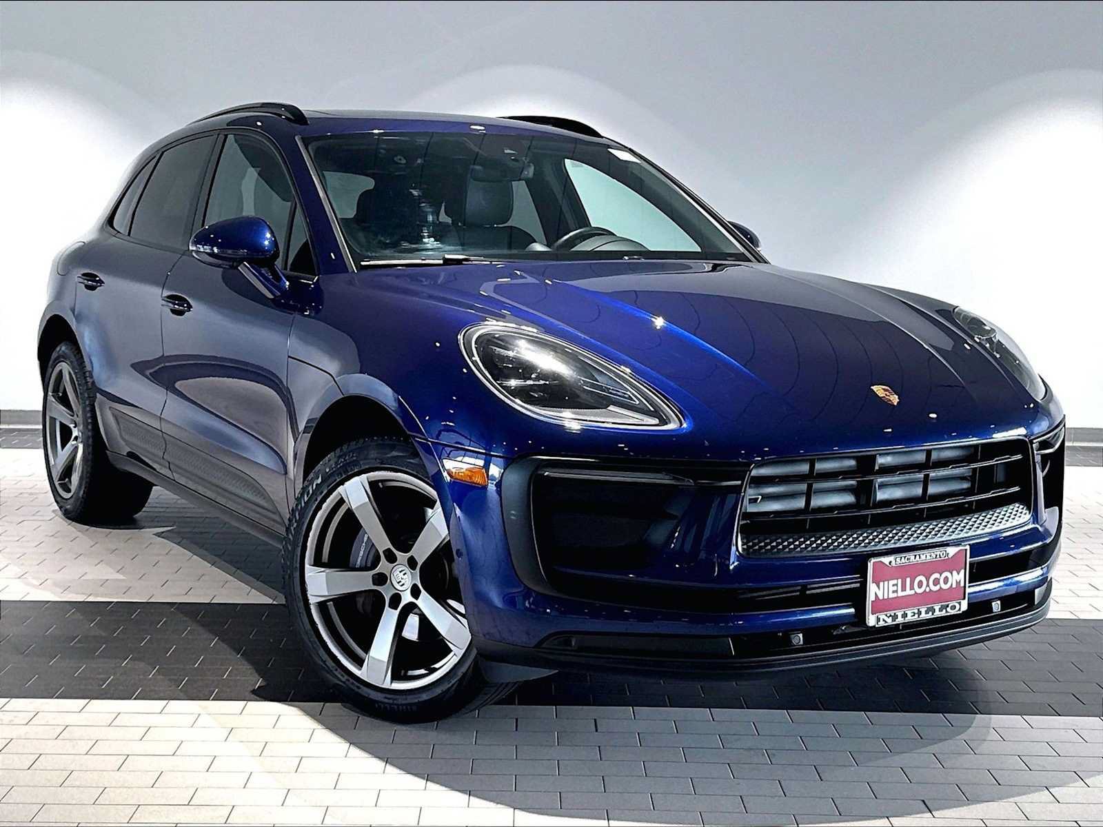 Used 2022 Porsche Macan AWD/4WD image 12