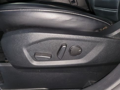 Used 2020 Ford Edge SEL FWD image 21