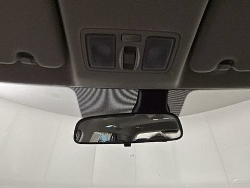 Used 2023 Hyundai Venue SEL FWD image 24