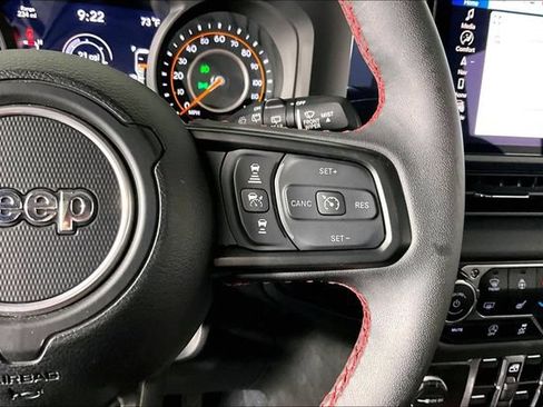 Used 2024 Jeep Wrangler Unlimited Rubicon w/ Technology Group AWD/4WD image 11