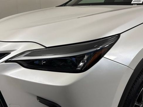 Used 2024 Lexus NX 250 FWD w/ Towing Package (2000 Lbs) image 13