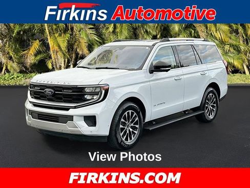 Used 2025 Ford Expedition Platinum image 1
