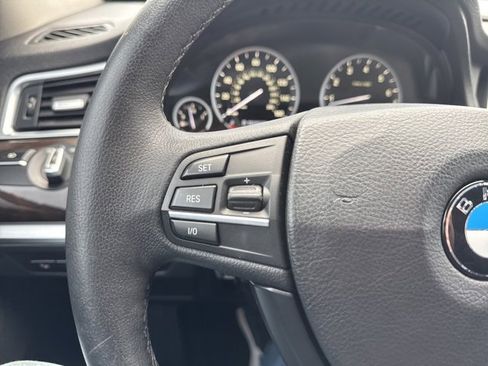 Used 2013 BMW 550i Gran Turismo image 25