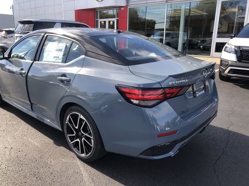 New 2025 Nissan Sentra SR w/ SR Premium Package image 12