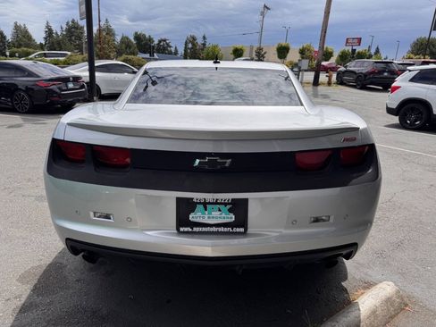 Used 2010 Chevrolet Camaro LT w/ RS Package RWD image 6