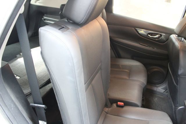 Used 2014 Nissan Rogue SL AWD/4WD image 9