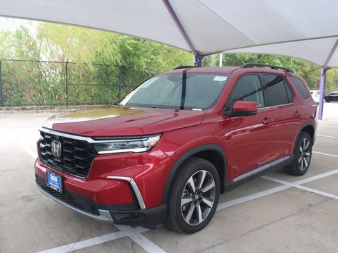 Used 2023 Honda Pilot Elite image 1