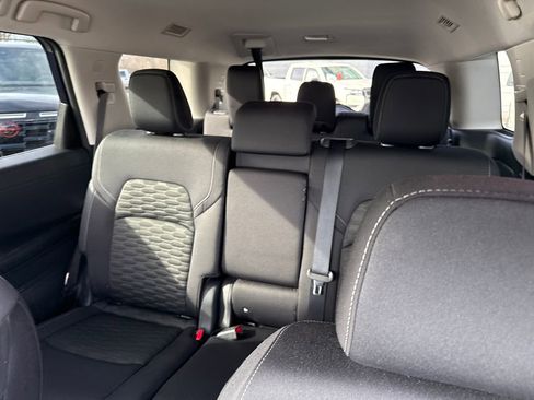 Used 2022 Nissan Pathfinder SV image 29