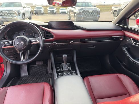 Used 2019 MAZDA MAZDA3 AWD Hatchback w/ Premium Pkg image 12