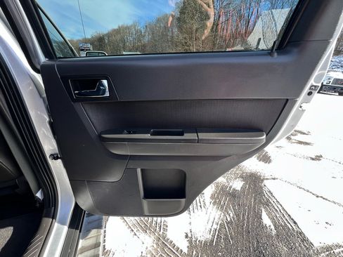 Used 2011 Ford Escape Limited w/ 302A Rapid Spec Order Code image 25