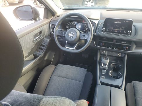 Used 2023 Nissan Rogue SV image 17