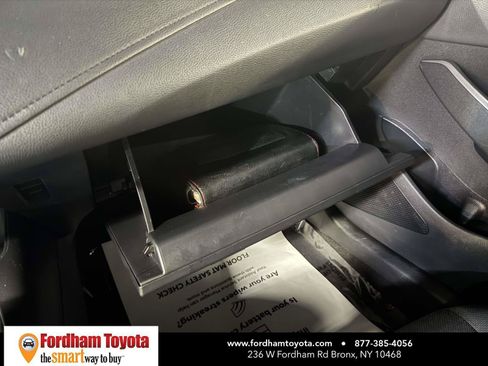 Certified 2021 Toyota Corolla SE FWD image 31