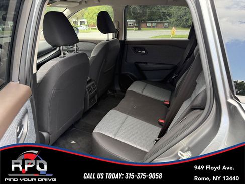 Used 2023 Nissan Rogue SV AWD/4WD image 19