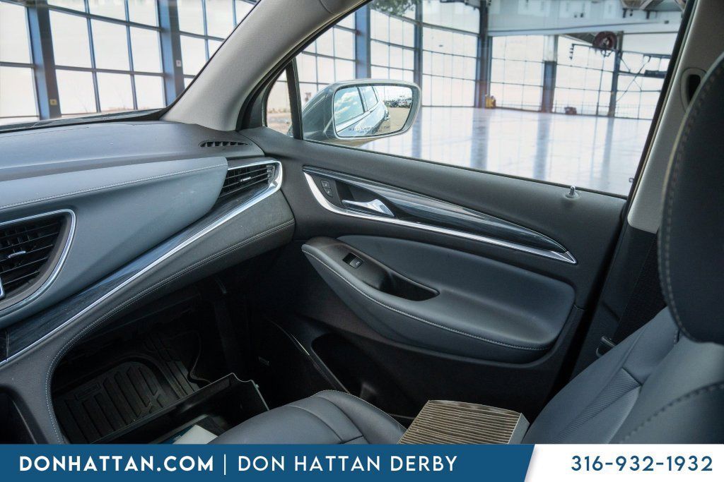 Used 2020 Buick Enclave Premium AWD/4WD image 19
