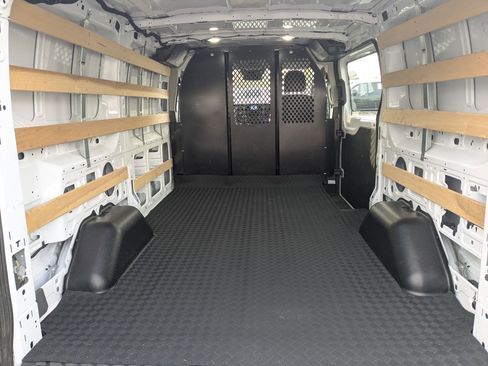 Used 2024 Ford Transit 250 Low Roof w/ Exterior Upgrade Package image 25