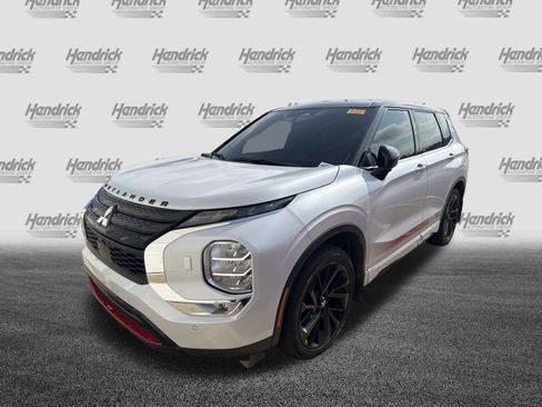 Used 2023 Mitsubishi Outlander Ralliart AWD/4WD image 5