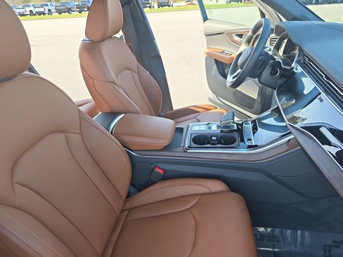 Certified 2025 Audi Q7 3.0T Prestige w/ Prestige Package image 10