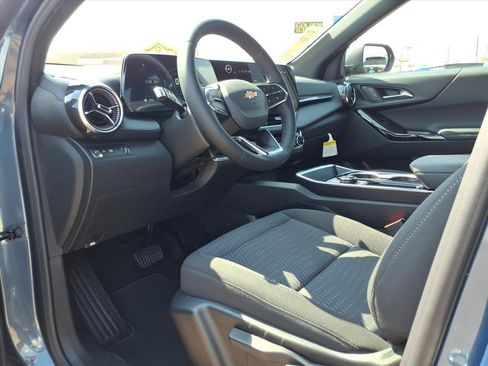 Used 2026 Chevrolet Equinox LT image 16