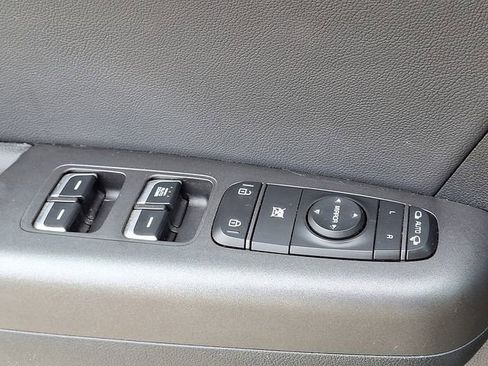 Used 2022 Kia Sportage Nightfall Edition image 19