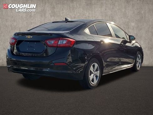 Used 2017 Chevrolet Cruze LS image 7