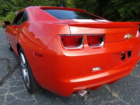 Used 2011 Chevrolet Camaro SS w/ RS Package image 11