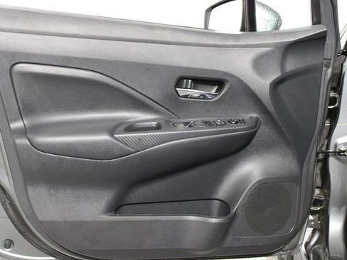 Used 2024 Nissan Versa SV w/ Trunk Package FWD image 8