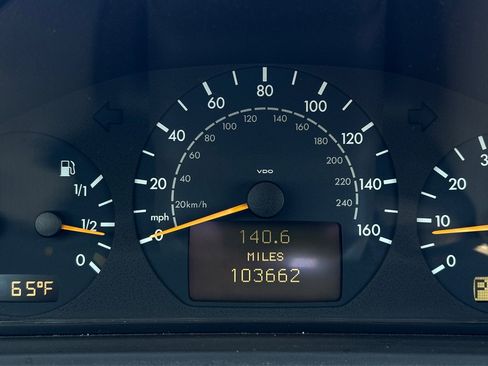 Used 2000 Mercedes-Benz E 320 E 320 Sedan 4D image 12