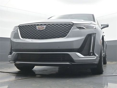 Certified 2025 Cadillac XT6 Premium Luxury image 48