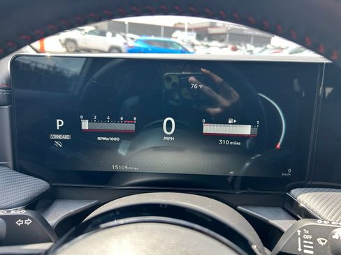 Used 2026 Nissan Kicks SR FWD image 35