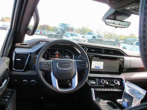 New 2026 GMC Sierra 3500 Denali w/ Denali Reserve Package image 16