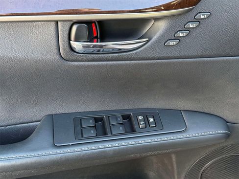 Used 2014 Lexus ES 350 w/ Luxury Package image 19