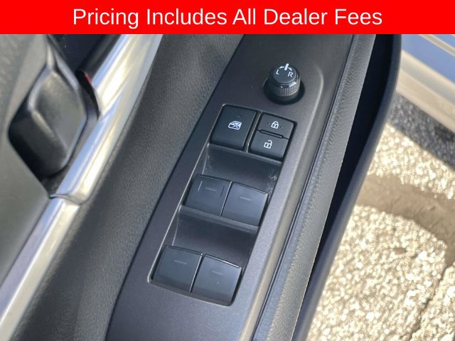 Used 2024 Toyota Camry SE FWD image 16