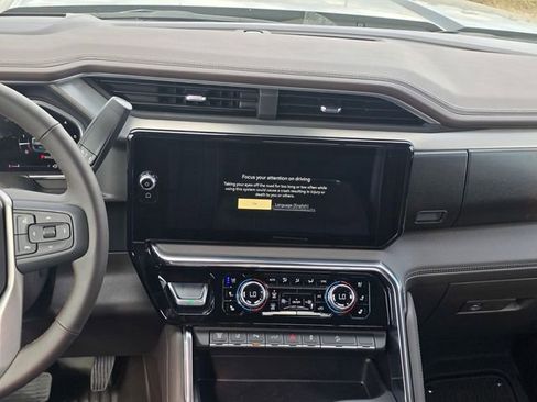 New 2026 GMC Sierra 2500 Denali w/ Denali Reserve Package image 14