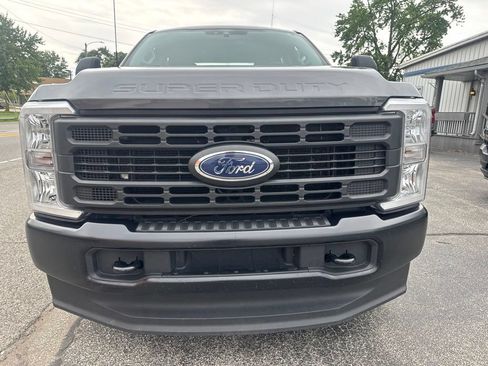 Used 2026 Ford F250 XL AWD/4WD image 2