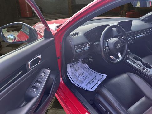 Used 2025 Honda Civic Sport Touring image 17