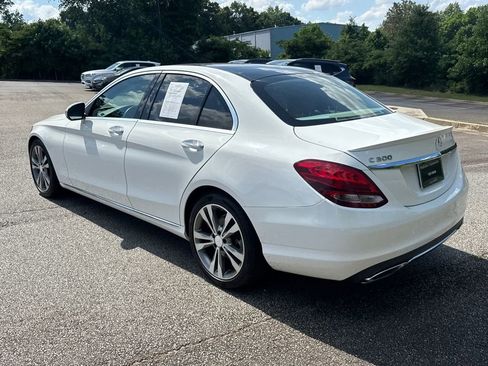 Used 2017 Mercedes-Benz C 300 Sedan image 5