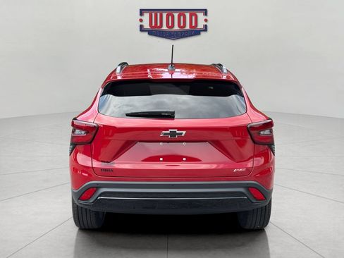 New 2026 Chevrolet Trax RS w/ Driver Confidence Package FWD image 3