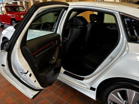 Used 2022 Honda Accord Sport image 26